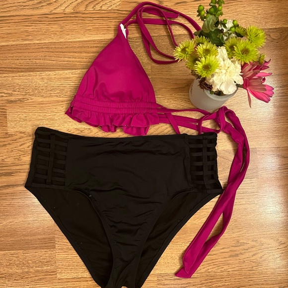 Shade & Shore Other - High Rise Bikini Bottom with Ruffle Triangle Top